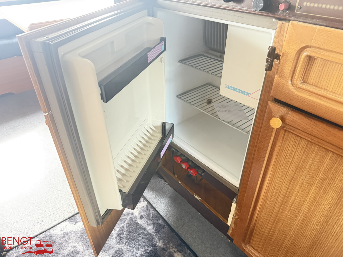 Hobby 530 TK De Luxe Renoveringsobjekt, bild 23 av 25