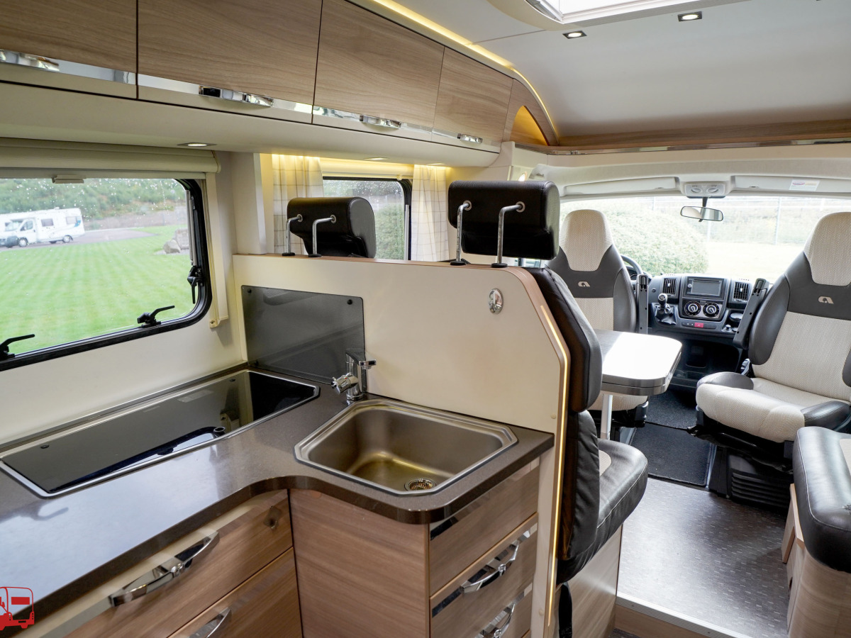 Adria CORAL S 670 SLT Låga enkelsängar, bild 14 av 38