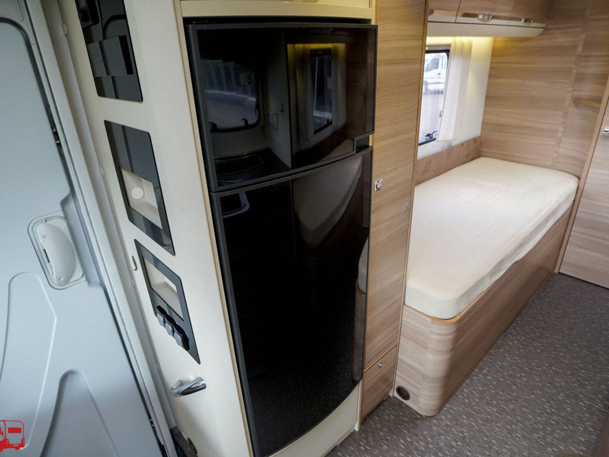 Adria CORAL S 670 SLT Låga enkelsängar, bild 31 av 38