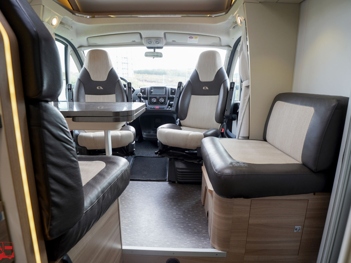 Adria CORAL S 670 SLT Låga enkelsängar, bild 16 av 38