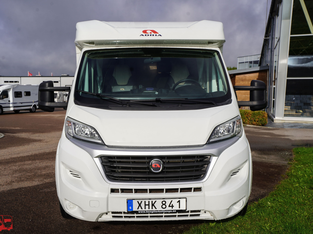 Adria CORAL S 670 SLT Låga enkelsängar, bild 26 av 38