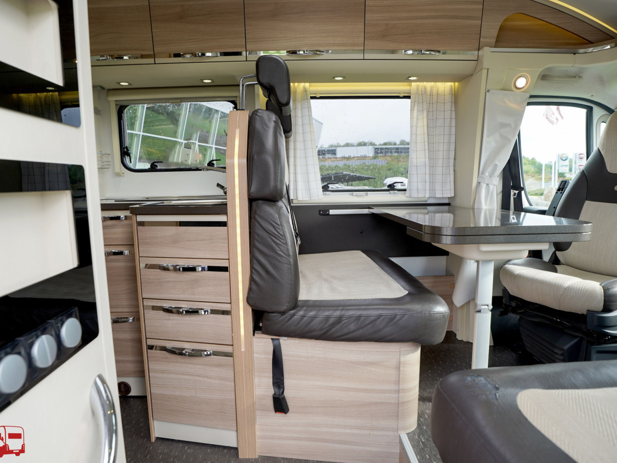 Adria CORAL S 670 SLT Låga enkelsängar, bild 28 av 38
