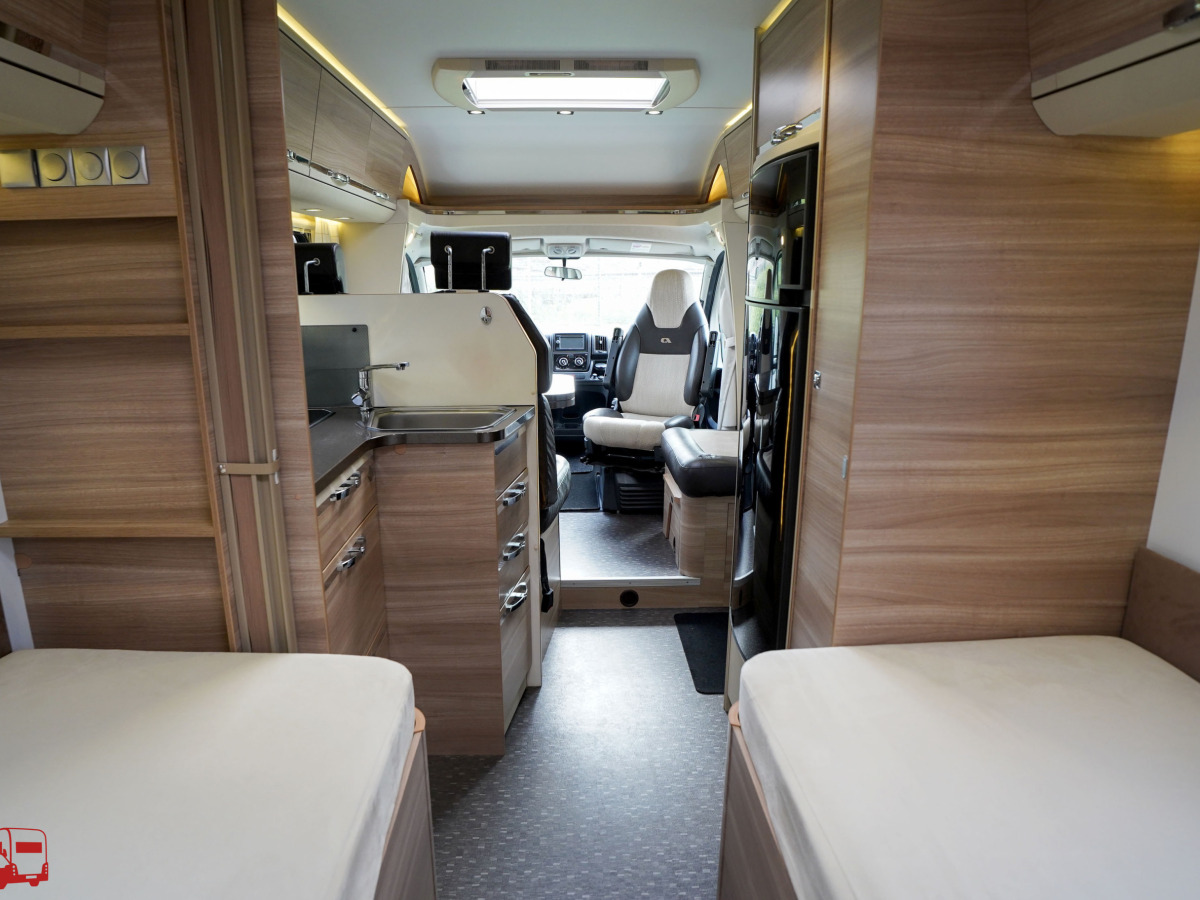 Adria CORAL S 670 SLT Låga enkelsängar, bild 13 av 38