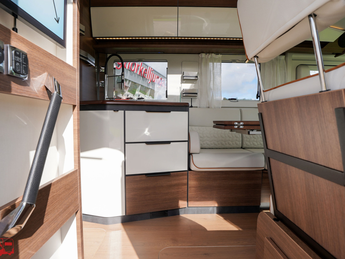 Rapido 8096 dF, bild 28 av 41