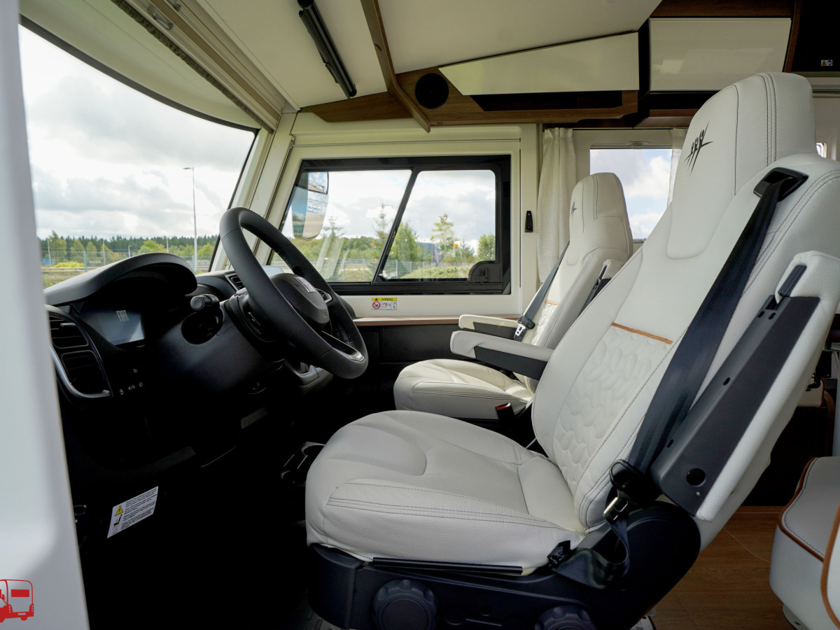 Rapido 8096 dF, bild 39 av 41