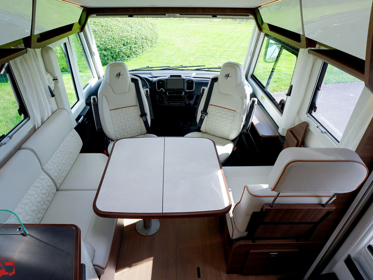Rapido 8096 dF, bild 5 av 41