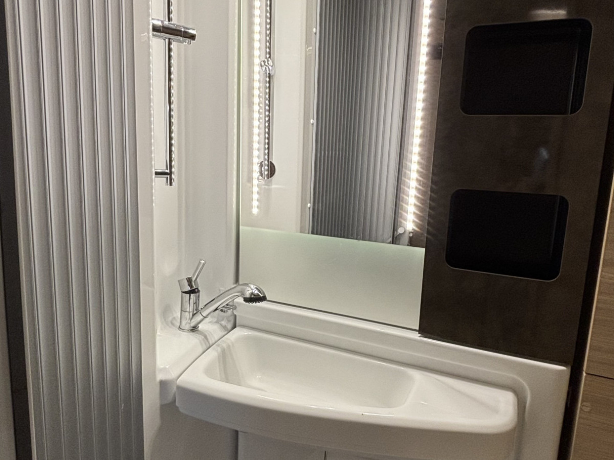 Knaus Van TI Plus Platinum Selection 650 MEG, bild 11 av 14