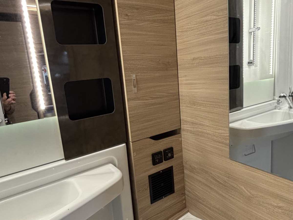 Knaus Van TI Plus Platinum Selection 650 MEG, bild 12 av 14