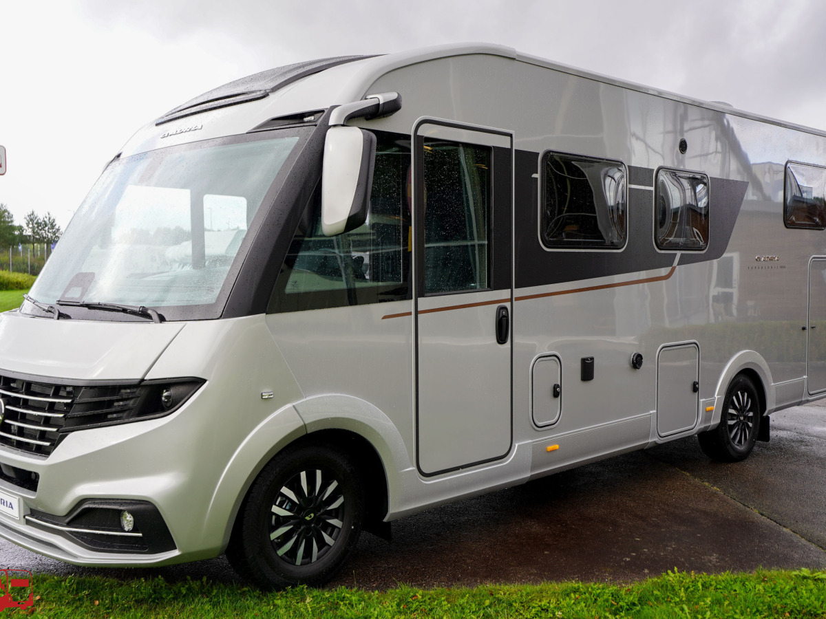 Adria SUPERSONIC 780 SL - MERCEDES, bild 4 av 47