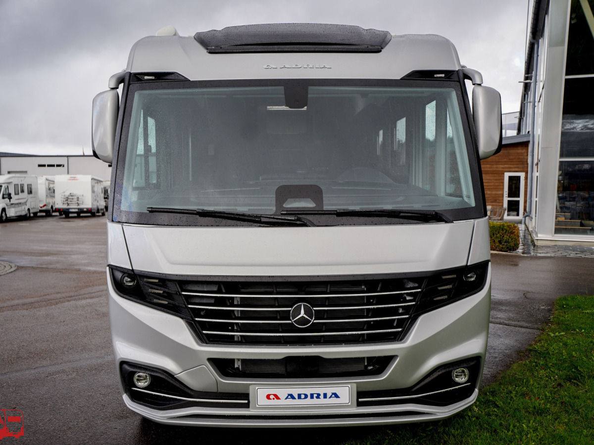 Adria SUPERSONIC 780 SL - MERCEDES, bild 6 av 47