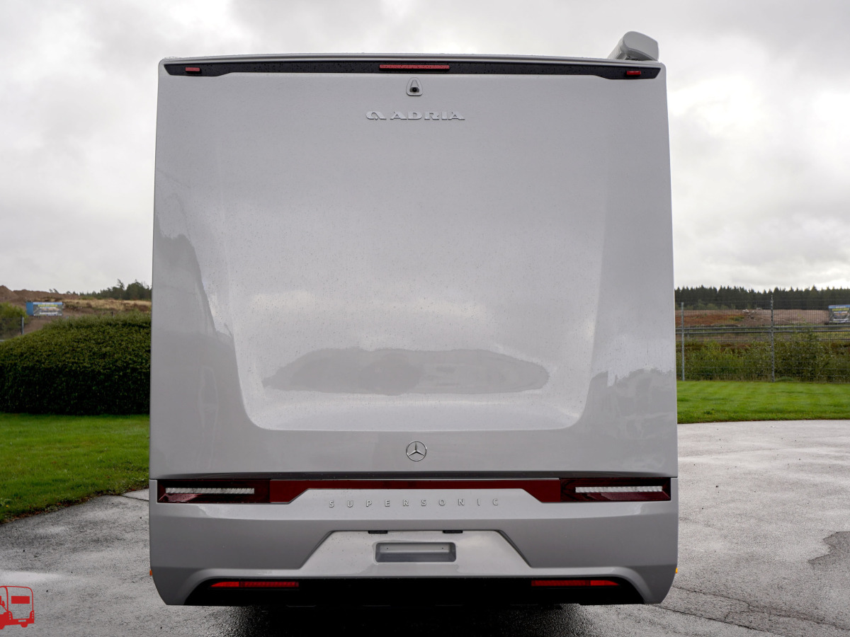 Adria SUPERSONIC 780 SL - MERCEDES, bild 10 av 47