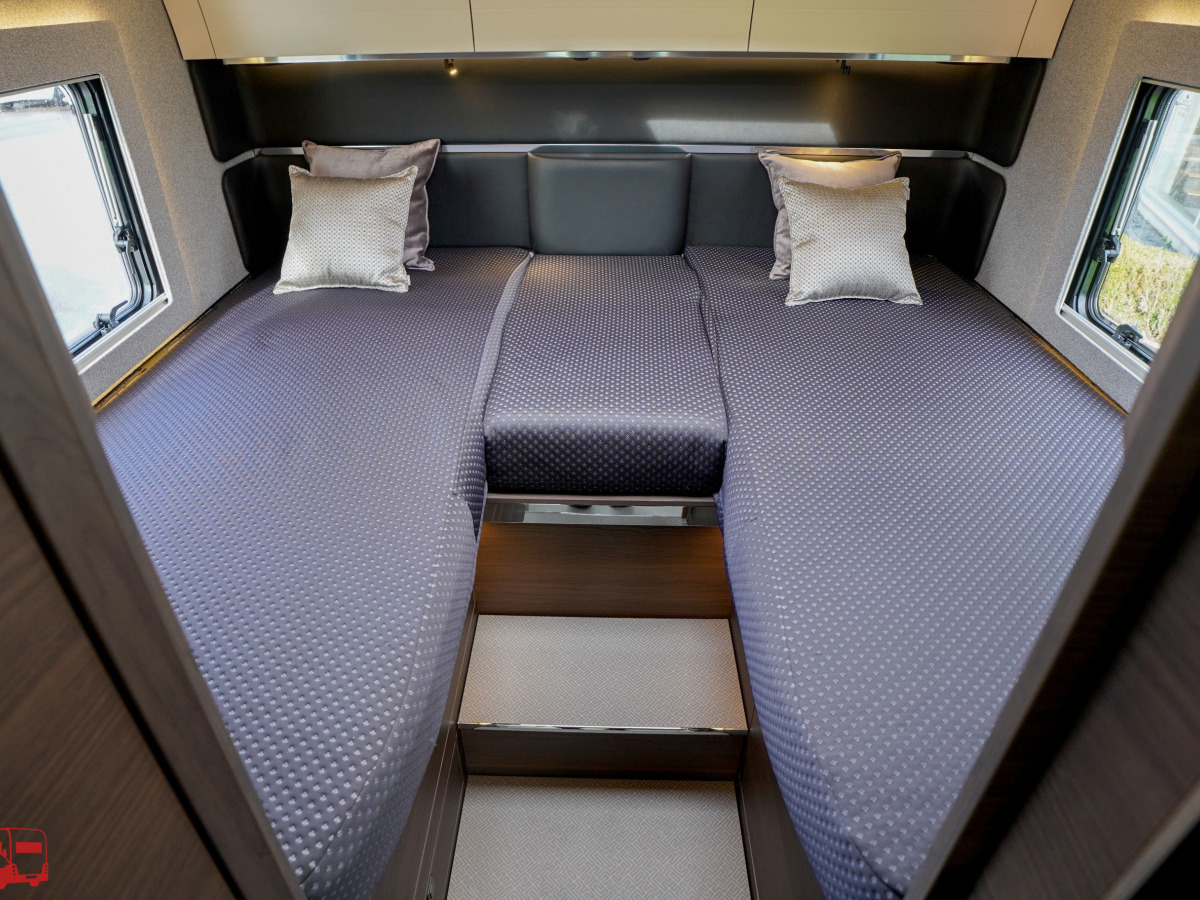 Adria SUPERSONIC 780 SL - MERCEDES, bild 34 av 47