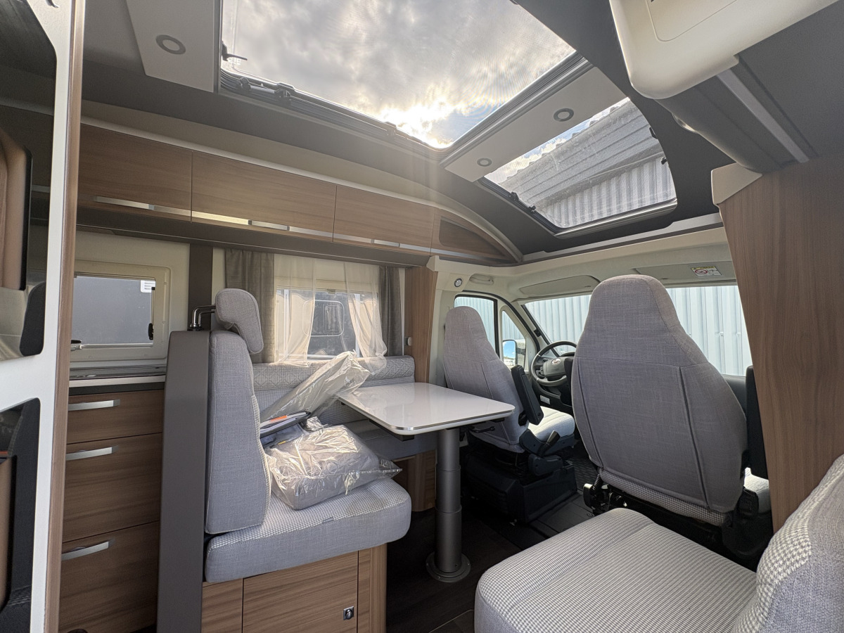 Adria CORAL 670 SL, bild 3 av 9