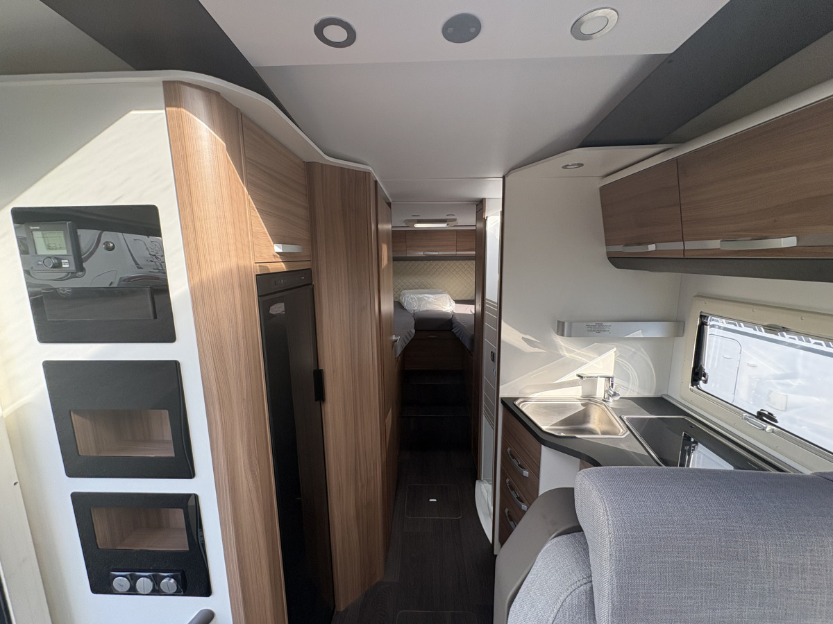 Adria CORAL 670 SL, bild 5 av 9