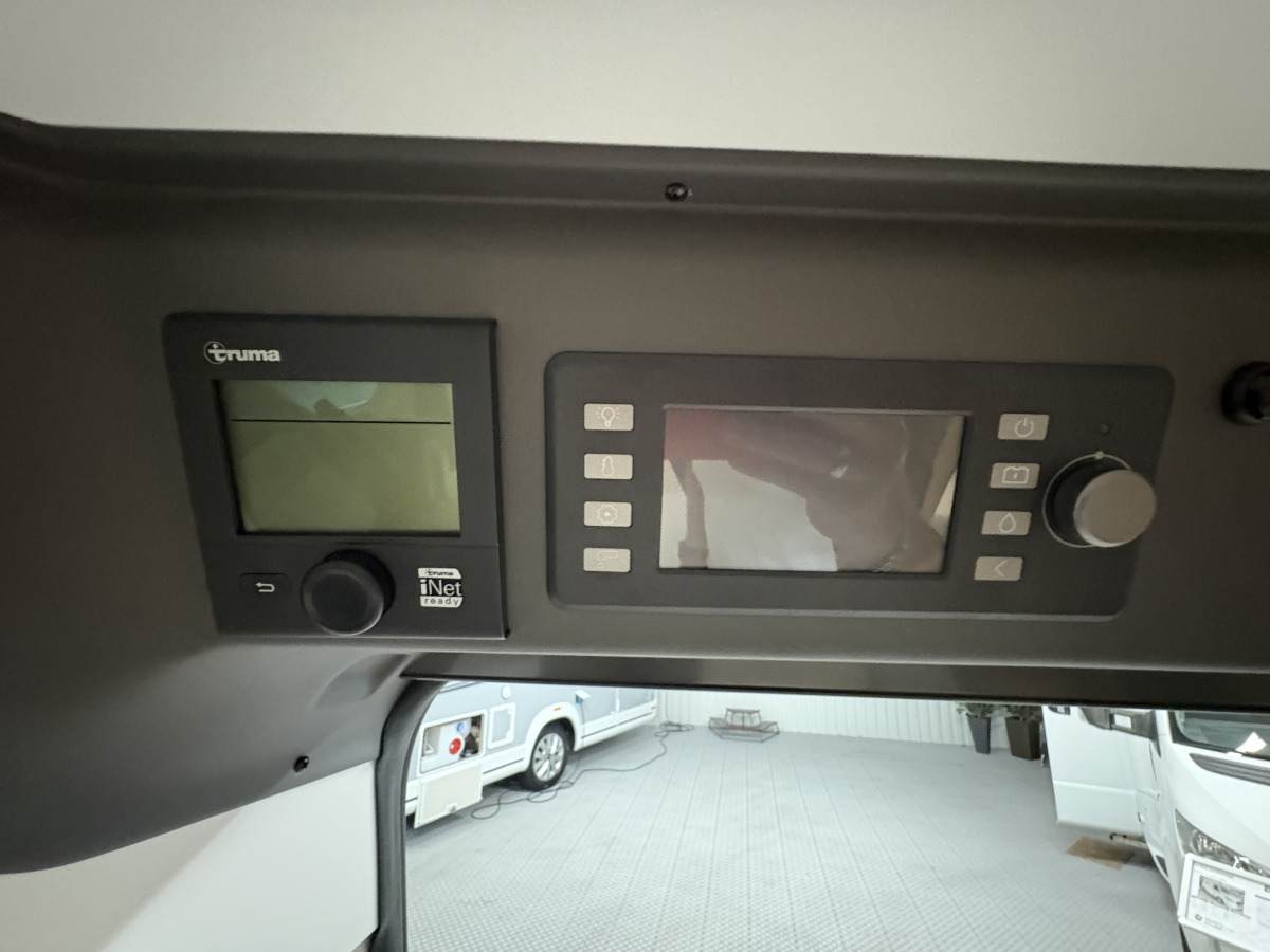 Adria TWIN 600 SPB Plus, bild 14 av 21