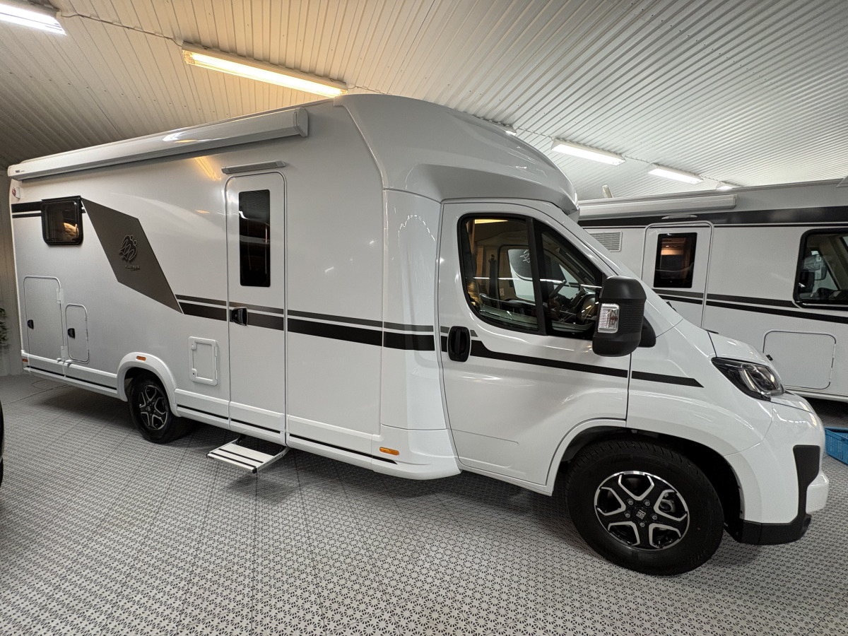 Knaus Live wave 700 MEG, bild 1 av 16