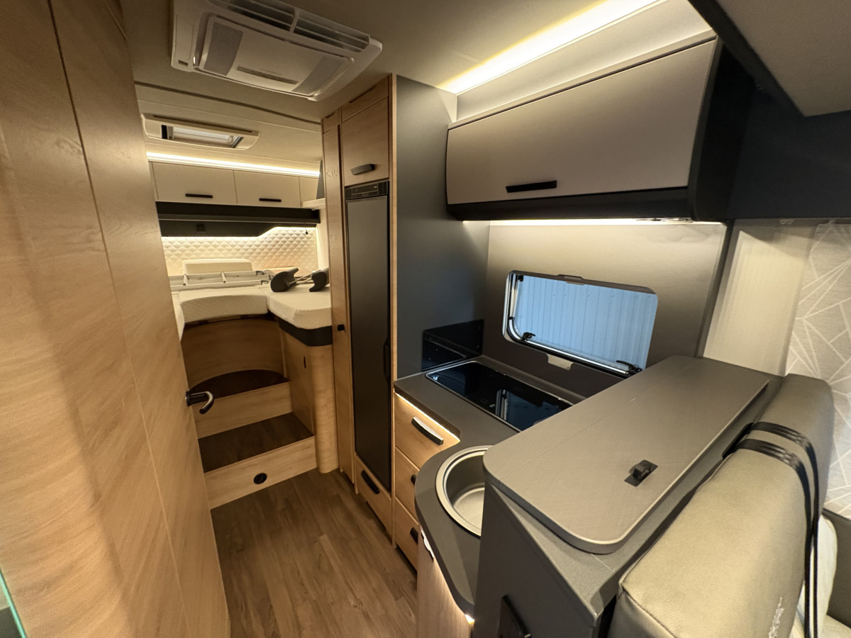 Knaus Live wave 700 MEG, bild 8 av 16