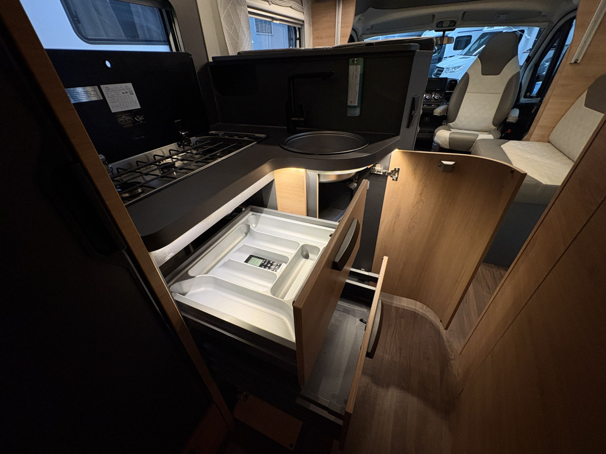 Knaus Live wave 700 MEG, bild 10 av 16