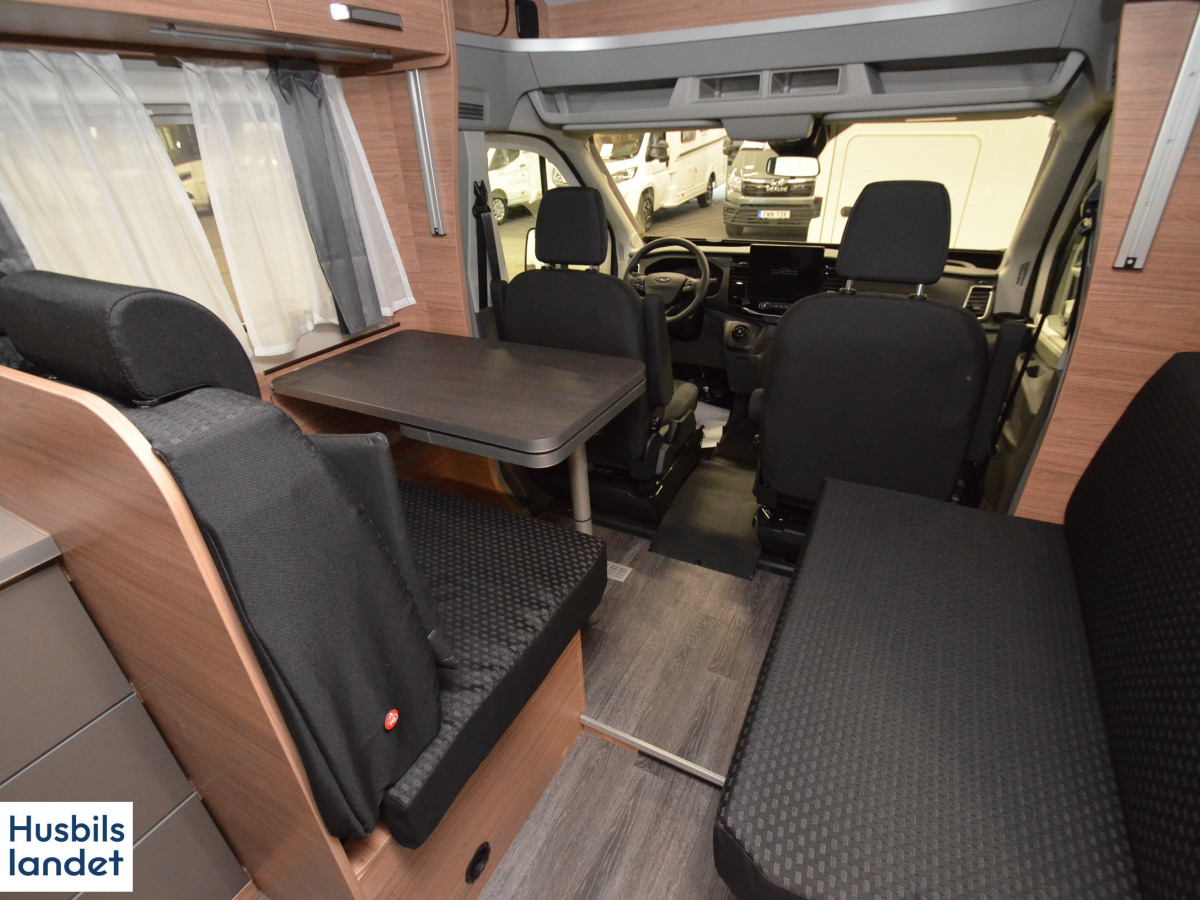 Weinsberg CaraSuite Ford 650 MF/Automat- Veckans husbil, bild 4 av 9