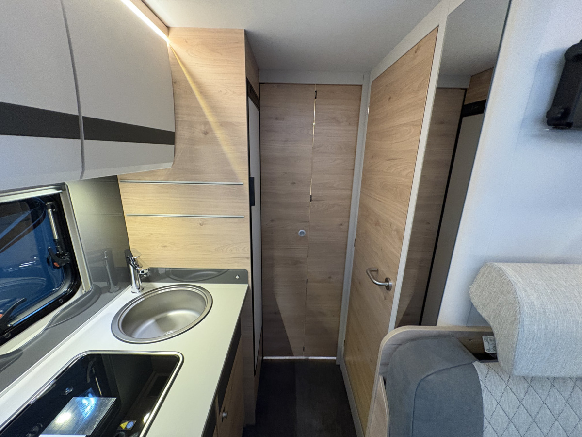 Dethleffs Globebus Active I 6, bild 13 av 18