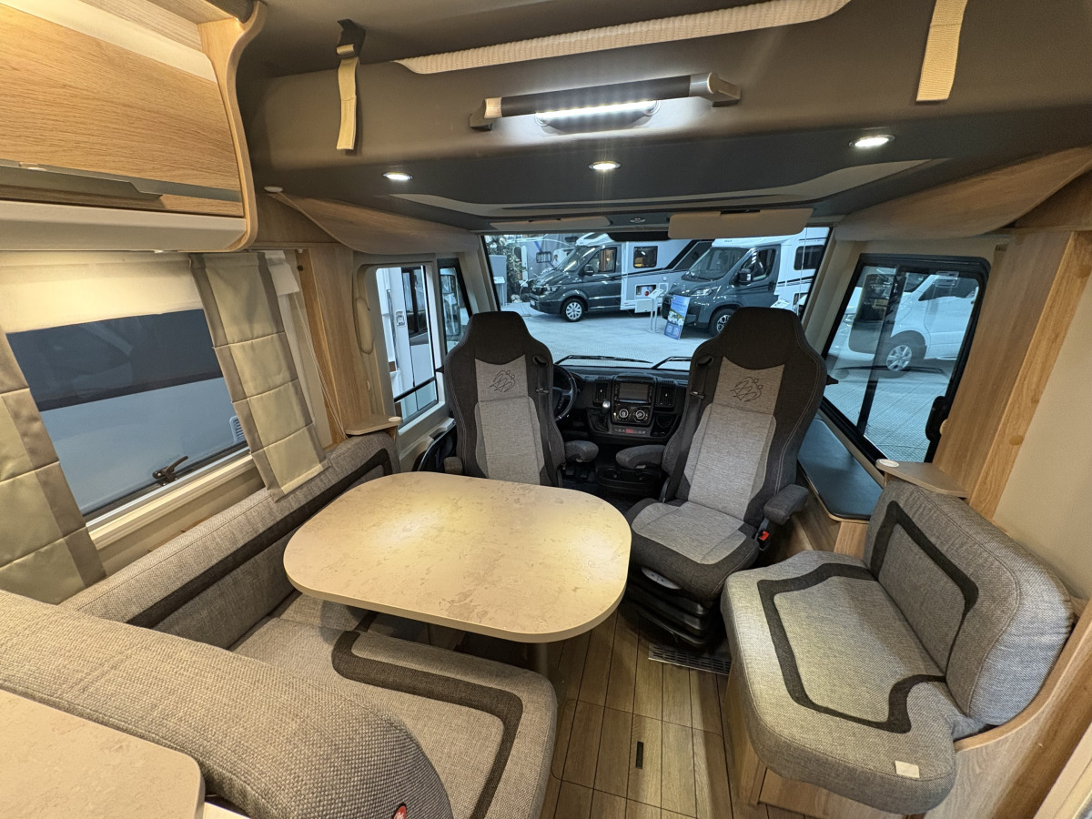 Knaus Sky I 700 LX, bild 6 av 21