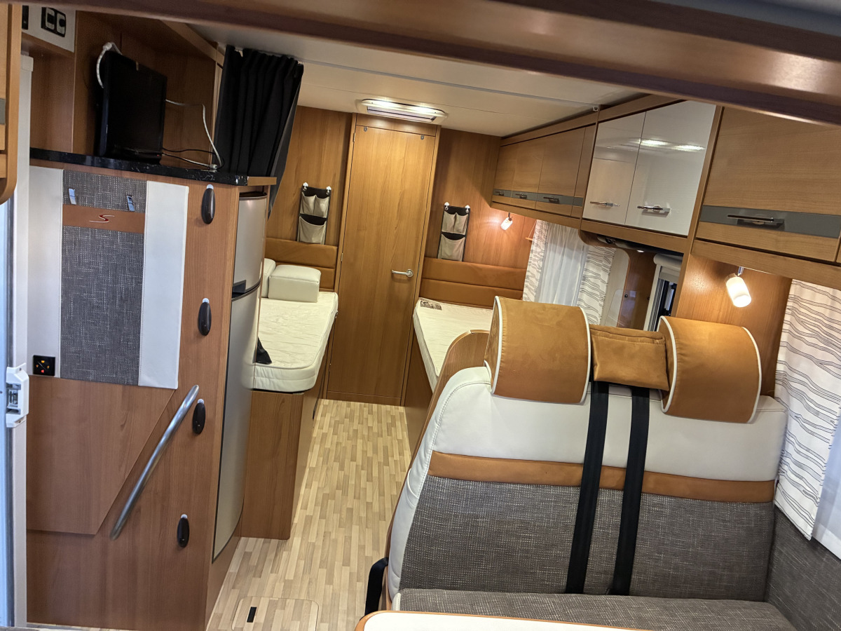 LMC Solifer I745 LÅGA BÄDDAR TOA BAK, bild 7 av 18