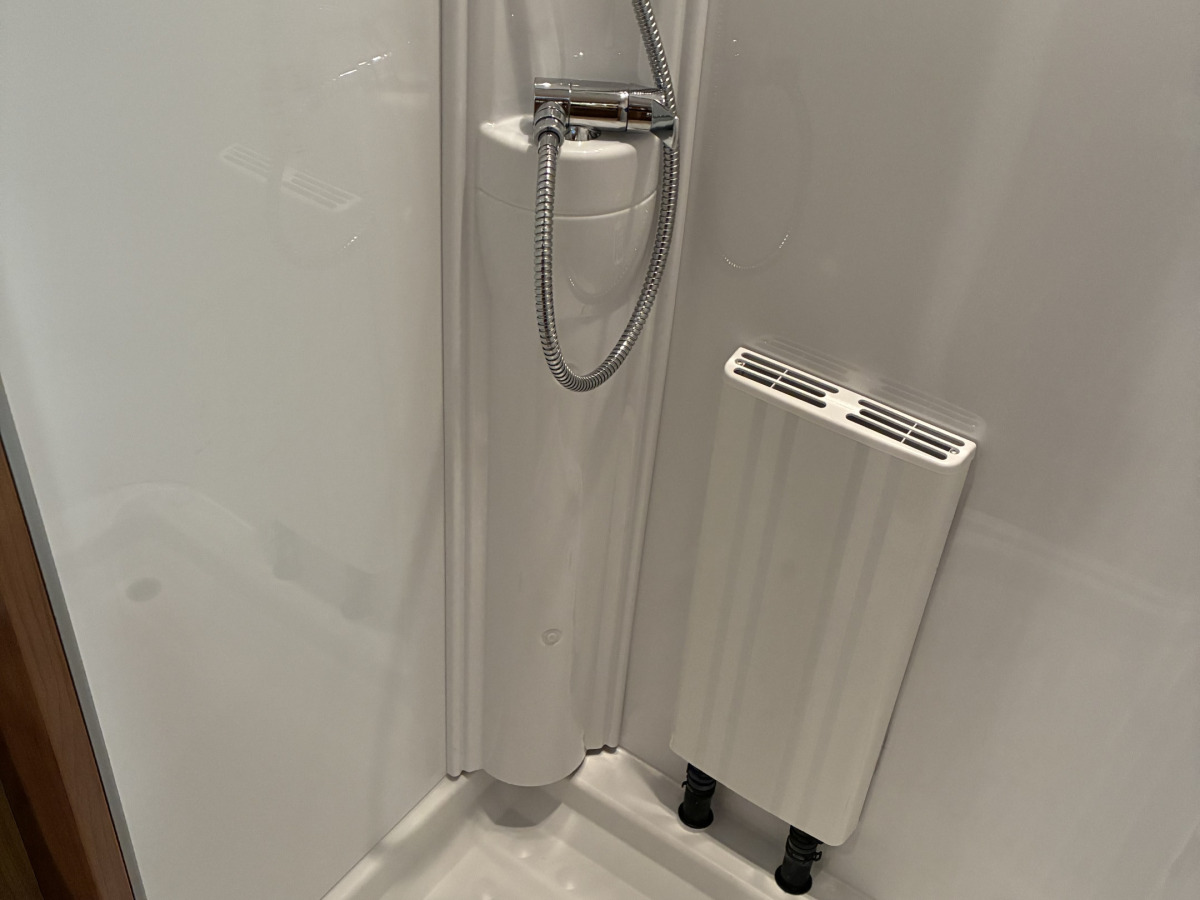 LMC Solifer I745 LÅGA BÄDDAR TOA BAK, bild 17 av 18