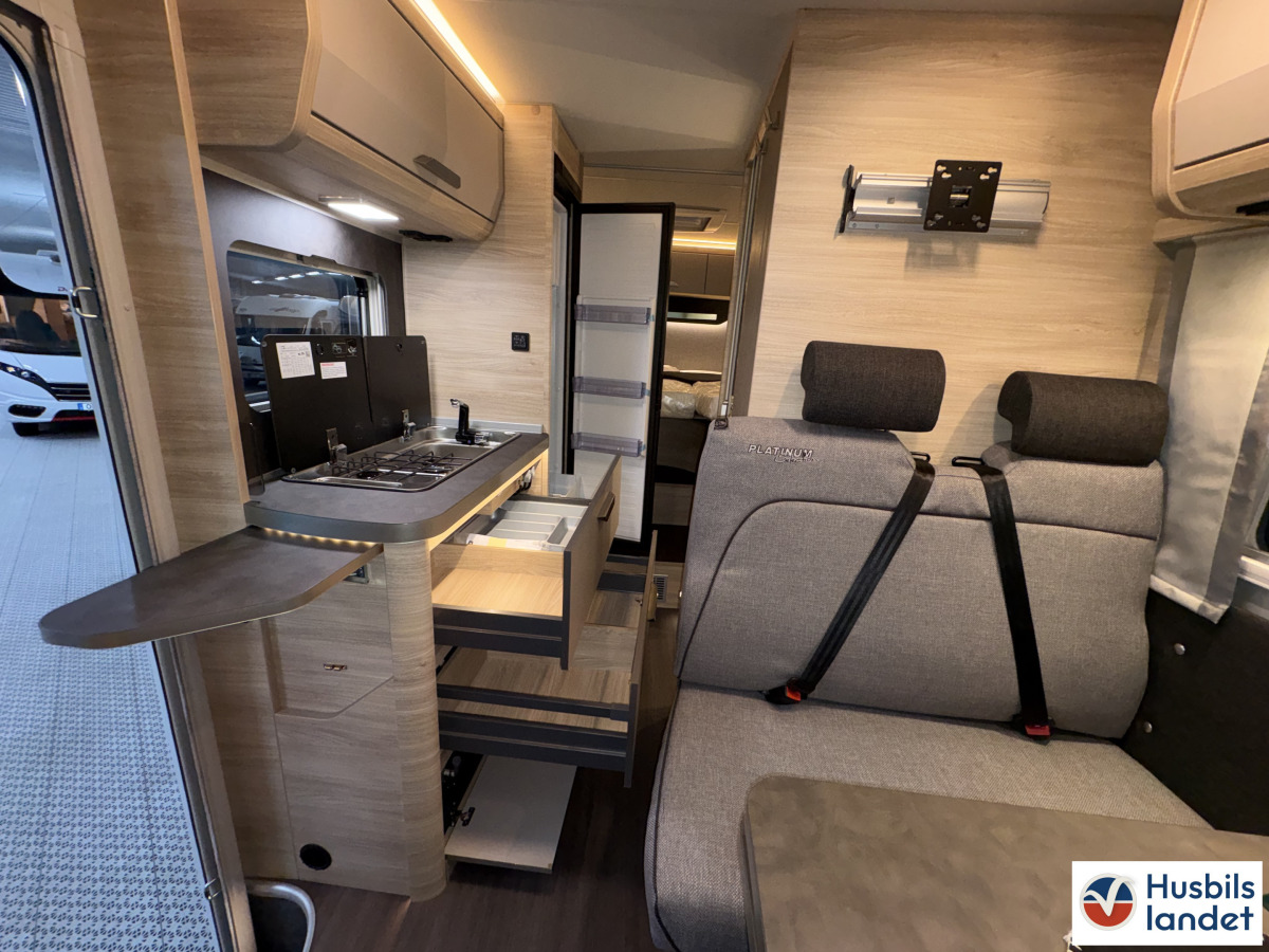 Knaus VAN TI PLUS PLATINUM SEL 650 MEG, Långbäddar, Alde,, bild 8 av 25