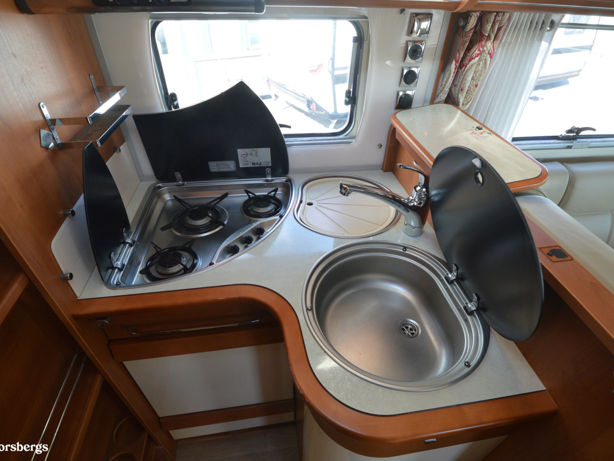 Rapido S90 Queensbädd, Alde, Dragkrok, 5 bältade plattser, bild 10 av 37