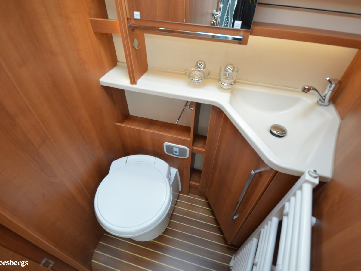 Rapido S90 Queensbädd, Alde, Dragkrok, 5 bältade plattser, bild 18 av 37