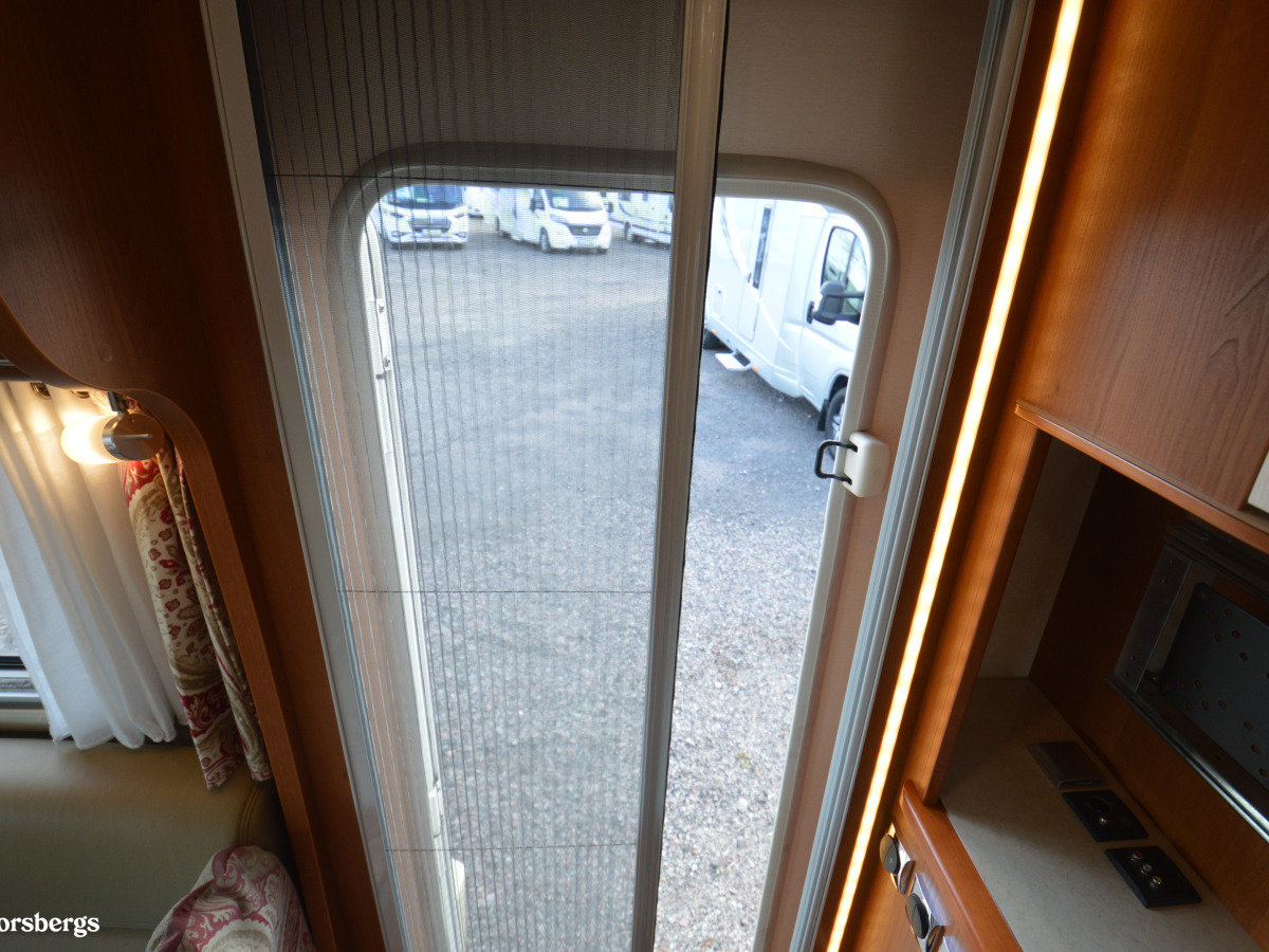 Rapido S90 Queensbädd, Alde, Dragkrok, 5 bältade plattser, bild 27 av 37