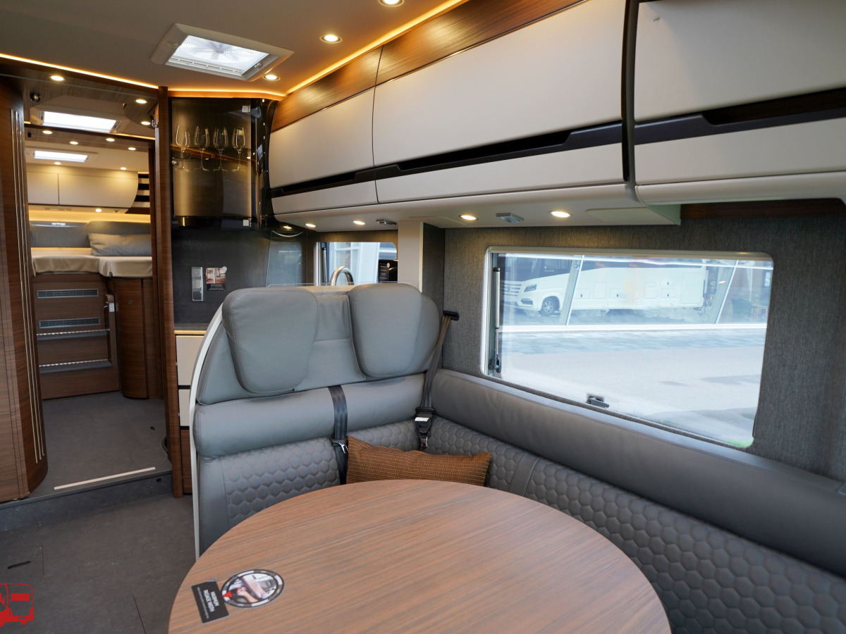 Carthago e-line I 61 XL LE Mercedes, bild 8 av 48