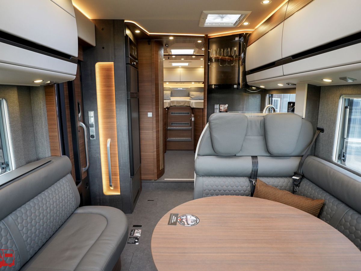 Carthago e-line I 61 XL LE Mercedes, bild 9 av 48