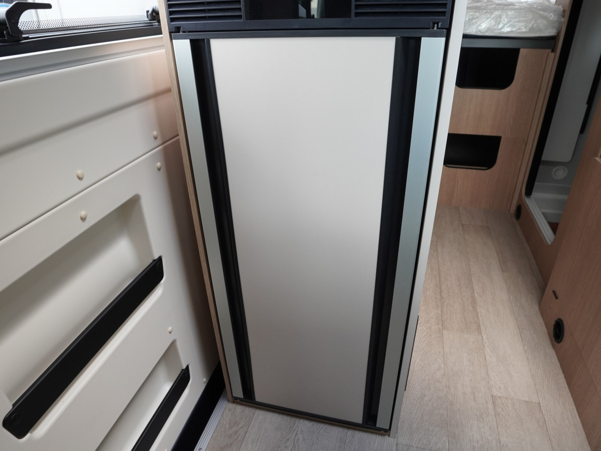Hobby ONTOUR VAN 640 ET Automat 140hk Diselpanna, bild 8 av 19