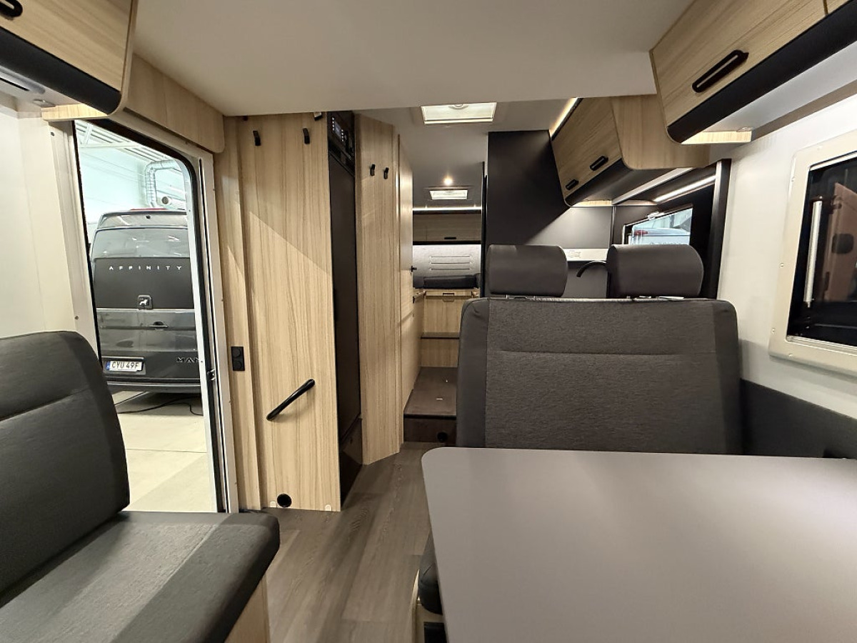 Sun Living S 75 SL *Dieselvärmare*Kompressorkyl*, bild 8 av 17
