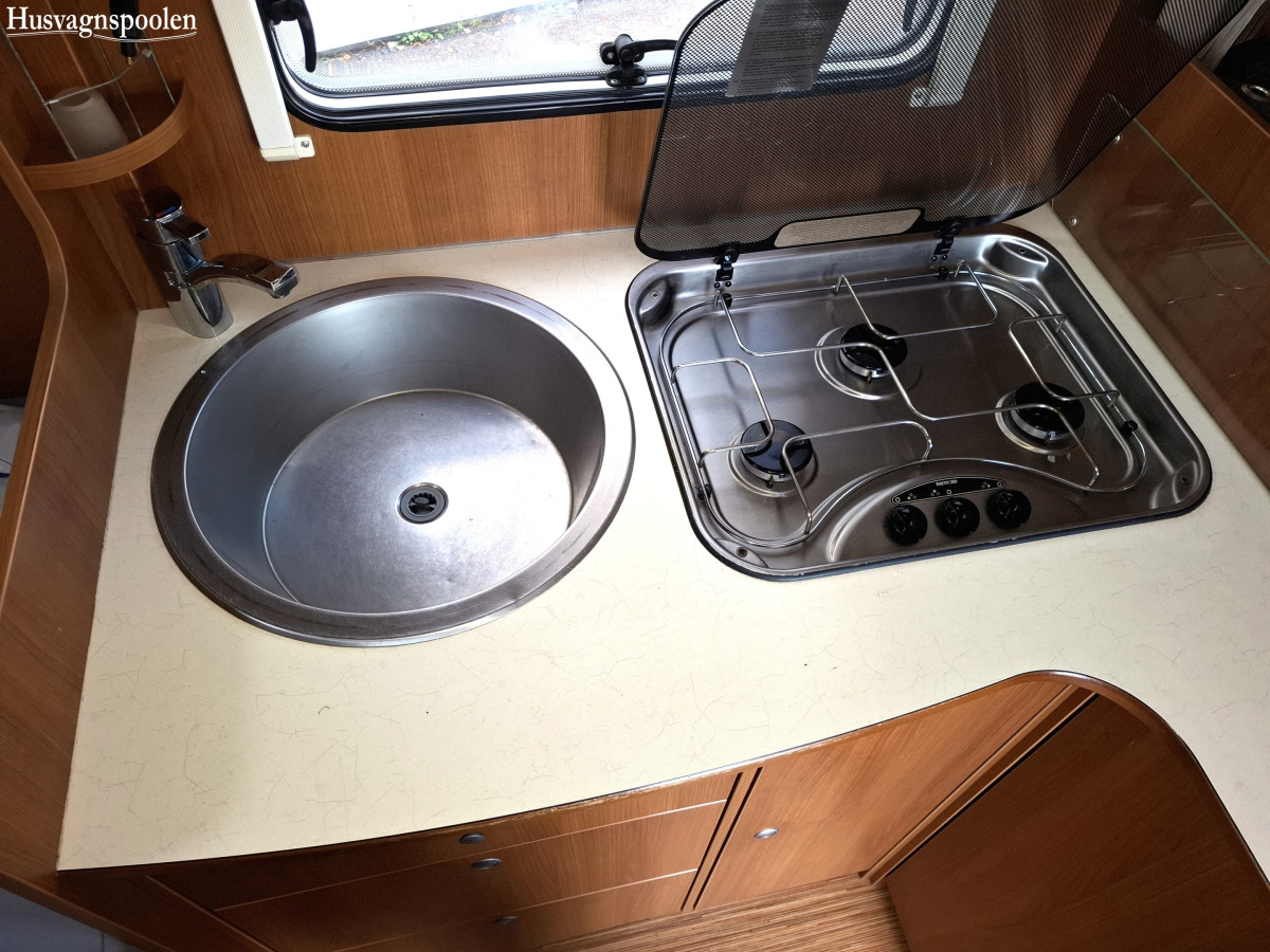 Carado T 348 Dubbelbädd, Taksäng, Cykelställ, bild 12 av 12