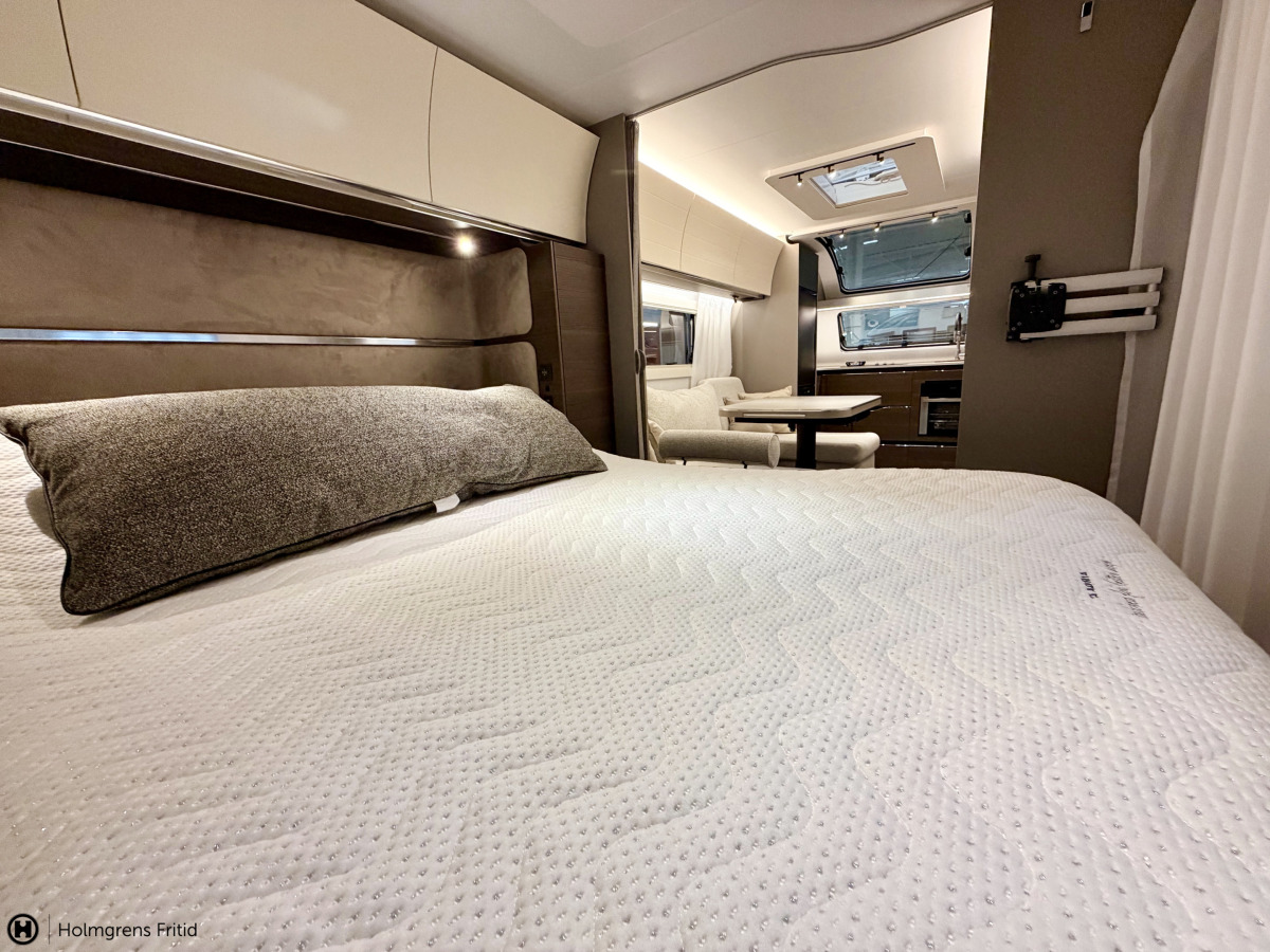 Adria ALPINA 663 HT, bild 14 av 16