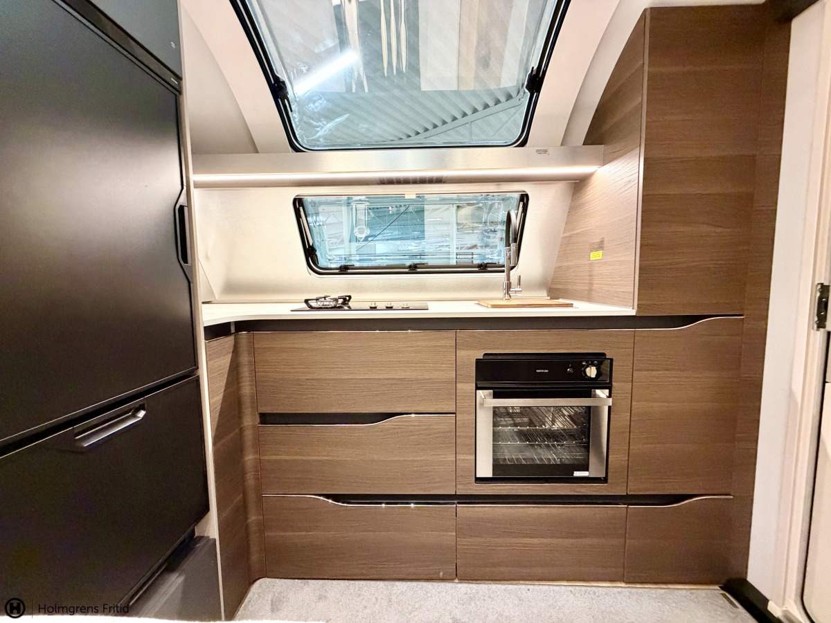 Adria ALPINA 663 HT, bild 15 av 16