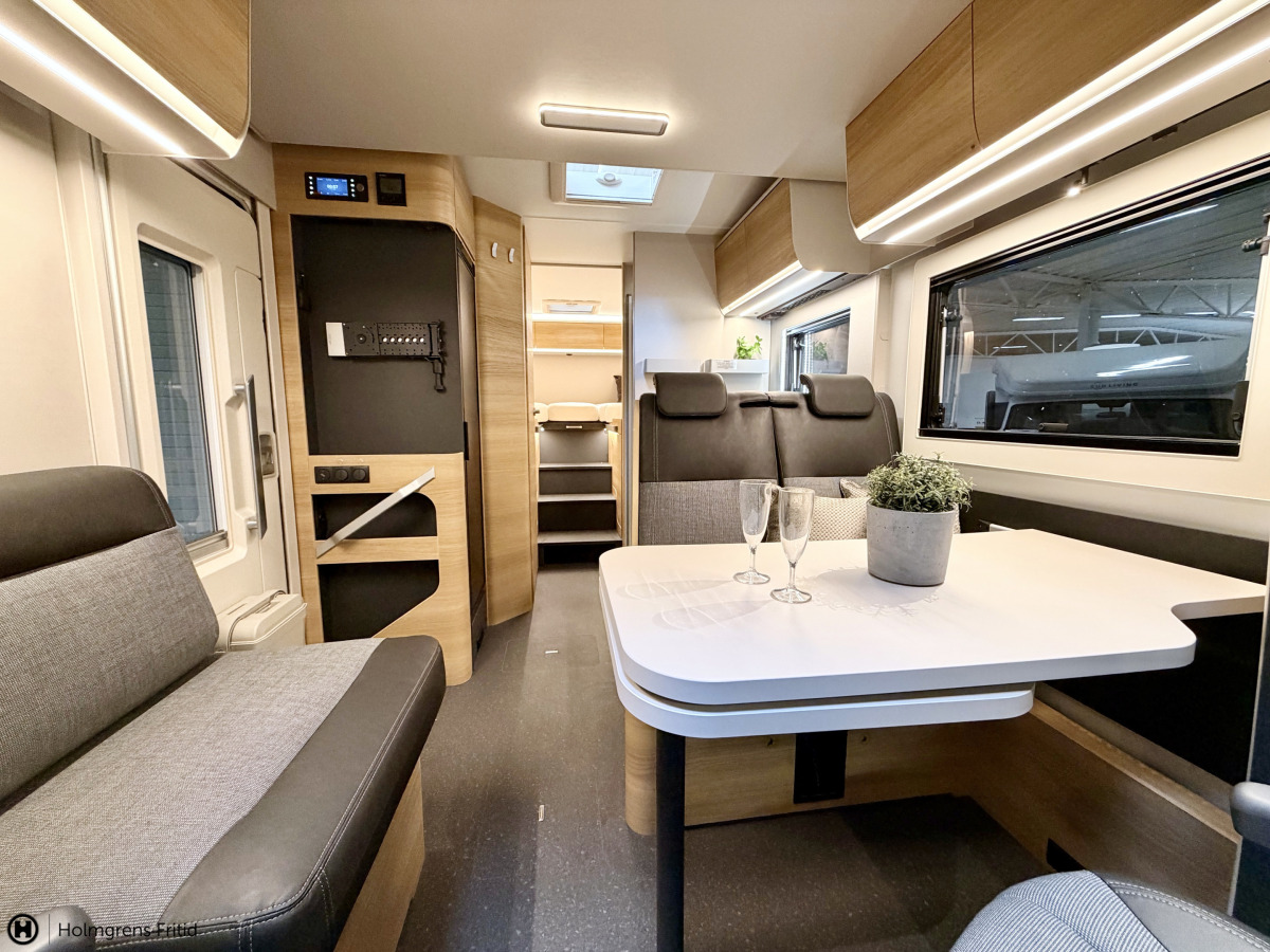 Adria Matrix SELECT 670 SL, bild 2 av 20
