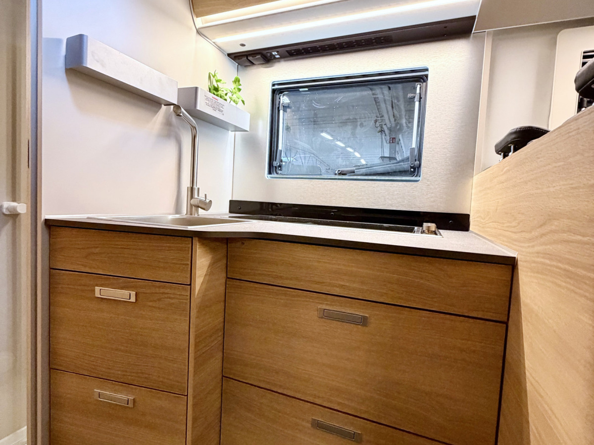 Adria Matrix SELECT 670 SL, bild 10 av 20