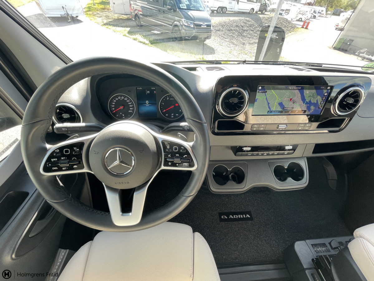 Adria MATRIX MB 670SL MERCEDES CHASSI 4ST PASS. UGN, bild 10 av 31