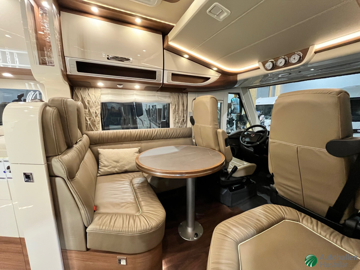 Carthago Chic E-Line I 51 LE / EXTRA-Öppet Lördag Söndag, bild 4 av 15