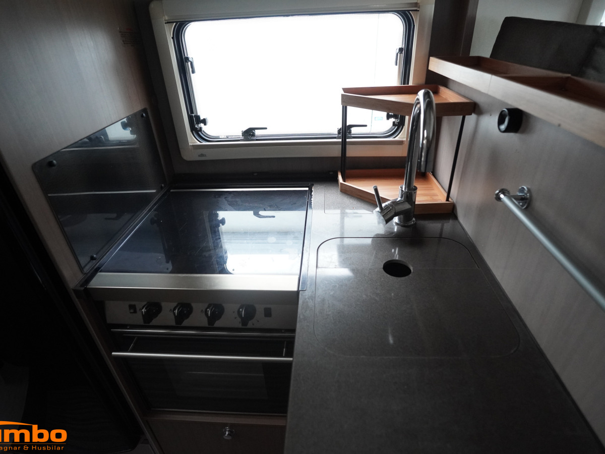 Adria MATRIX SUPREME SL, bild 7 av 18