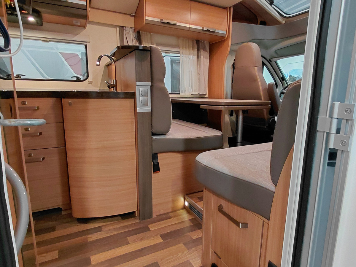 Knaus Sky Wave 700 MEG, bild 4 av 10