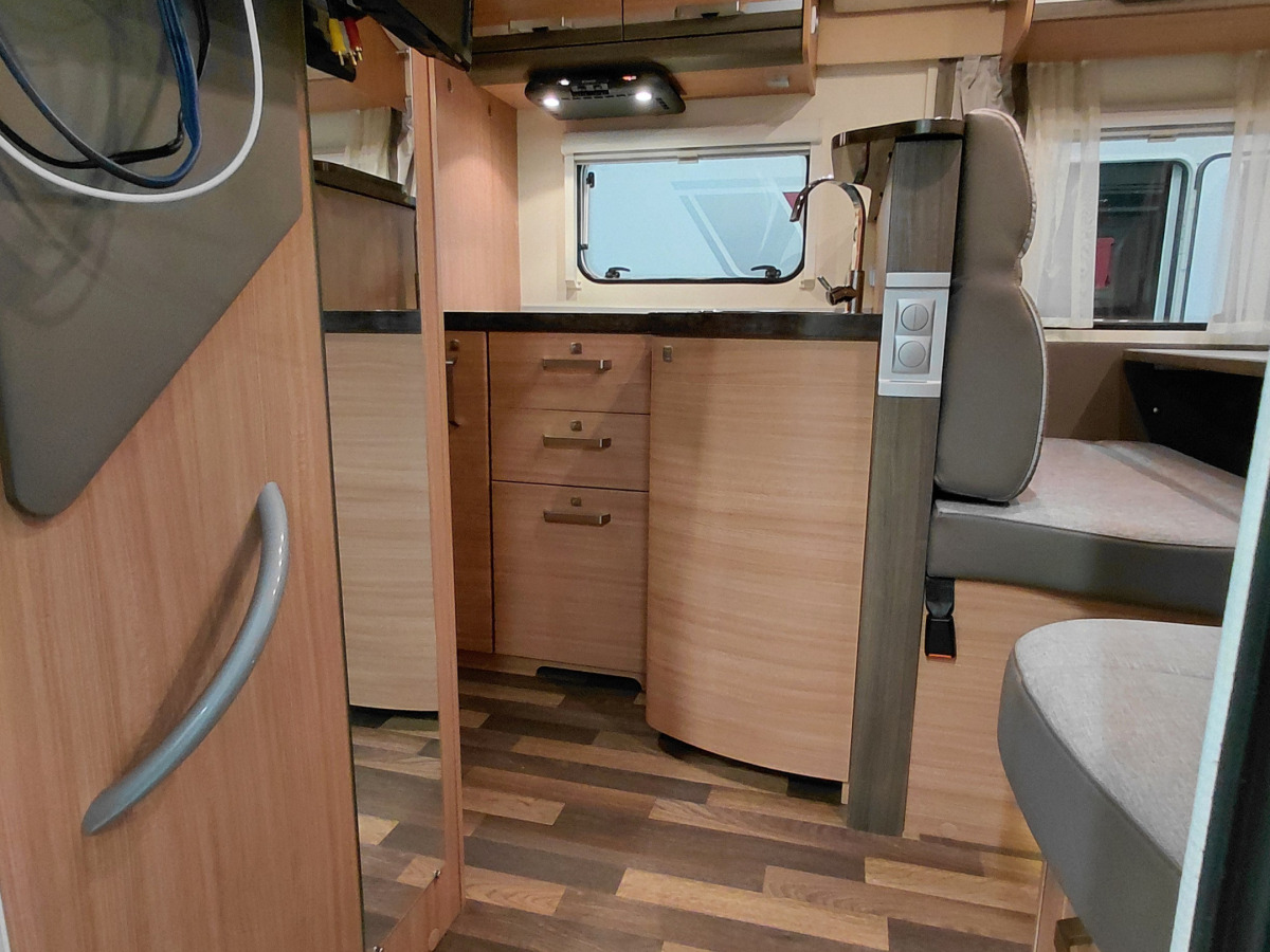 Knaus Sky Wave 700 MEG, bild 5 av 10