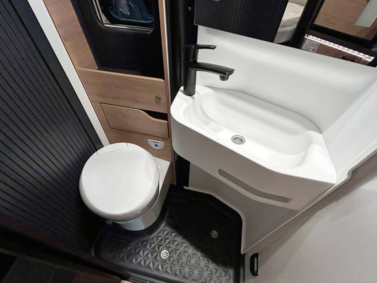 Knaus BOXLIFE 600 MQ POP-UP AUTOMAT ADAPTIV FARTHÅLLARE DIESELVÄRMARE, bild 27 av 64