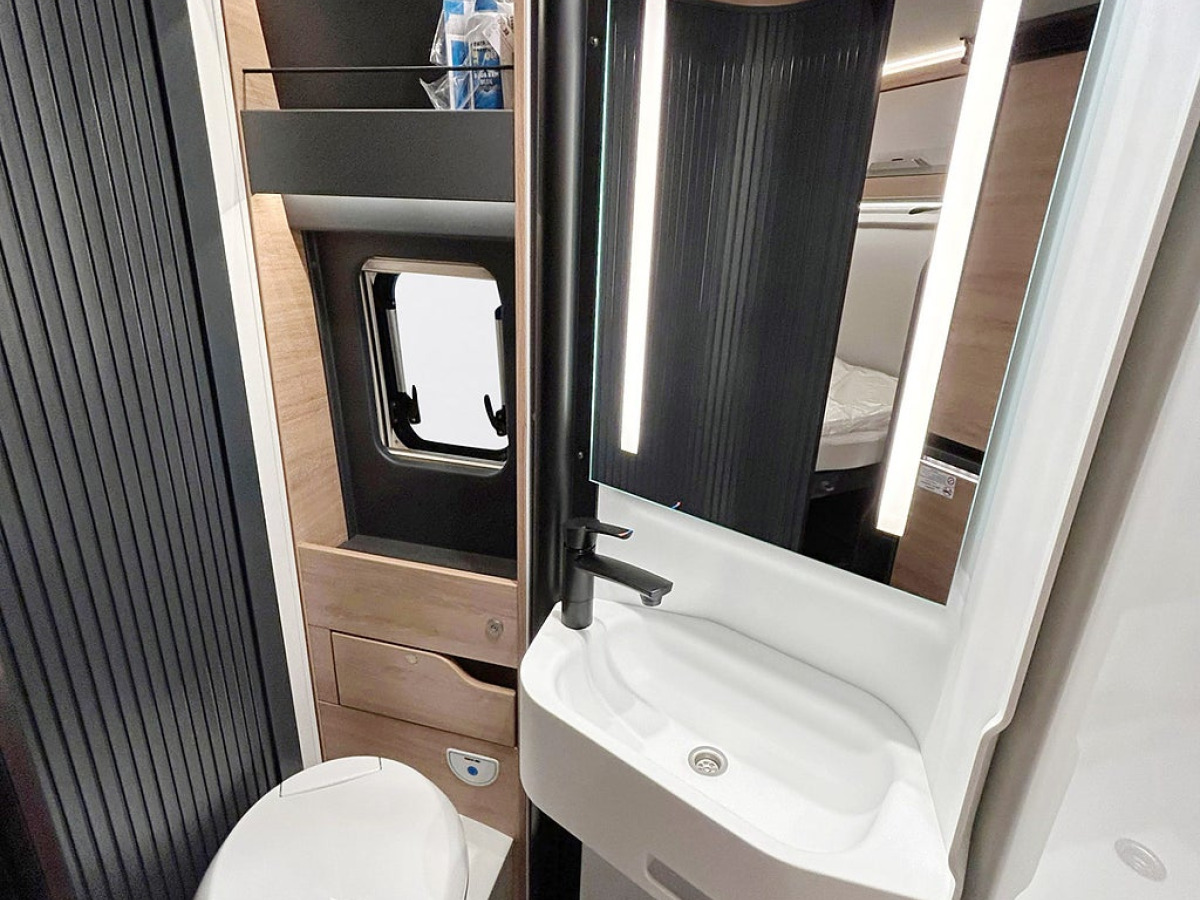 Knaus BOXLIFE 600 MQ POP-UP AUTOMAT ADAPTIV FARTHÅLLARE DIESELVÄRMARE, bild 31 av 64