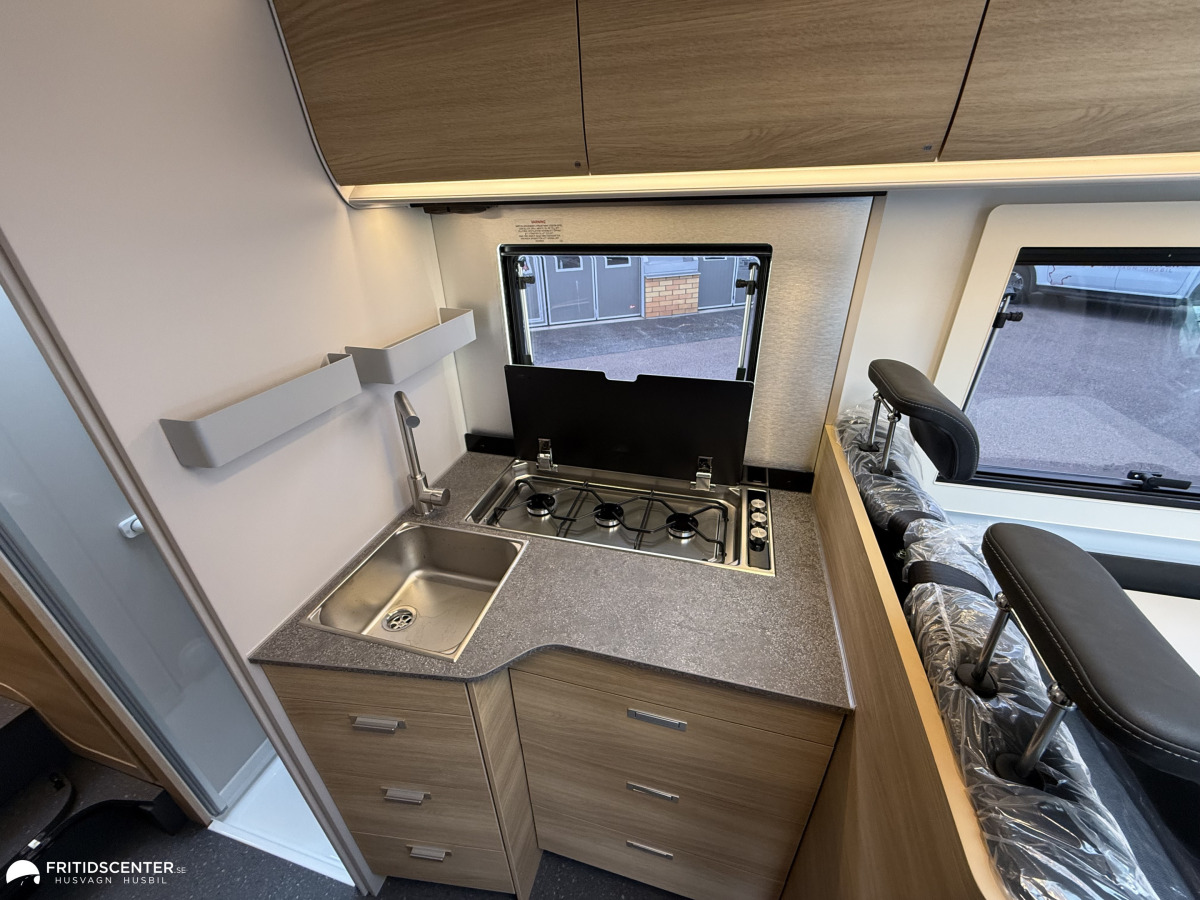 Adria CORAL SELECT 670 SL 140HP *NYHET 2027*, bild 8 av 32