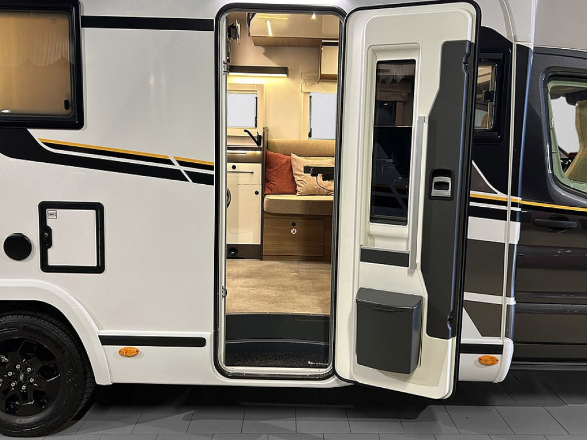 Benimar TESSORO 468 Face-To-Face LÅNGBÄDDAR 165hk AUTOMAT Taksäng, bild 4 av 42