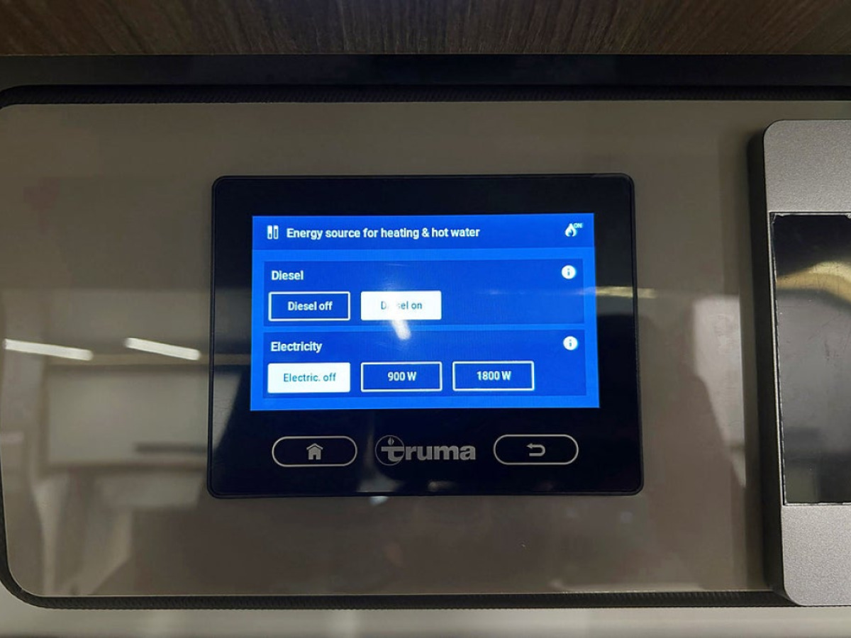 Benimar TESSORO 468 Face-To-Face LÅNGBÄDDAR 165hk AUTOMAT Taksäng, bild 19 av 42